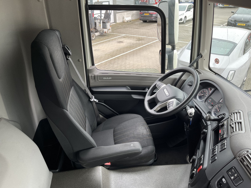 DAF CF 260 FA / Carrier Koeler - 30 gr / Chereau Frigobox / Laadklep 2000 kg - Samochód ciężarowy chłodnia: zdjęcie 3 DAF CF 260 FA / Carrier Koeler - 30 gr / Chereau Frigobox / Laadklep 2000 kg - Samochód ciężarowy chłodnia: zdjęcie 3