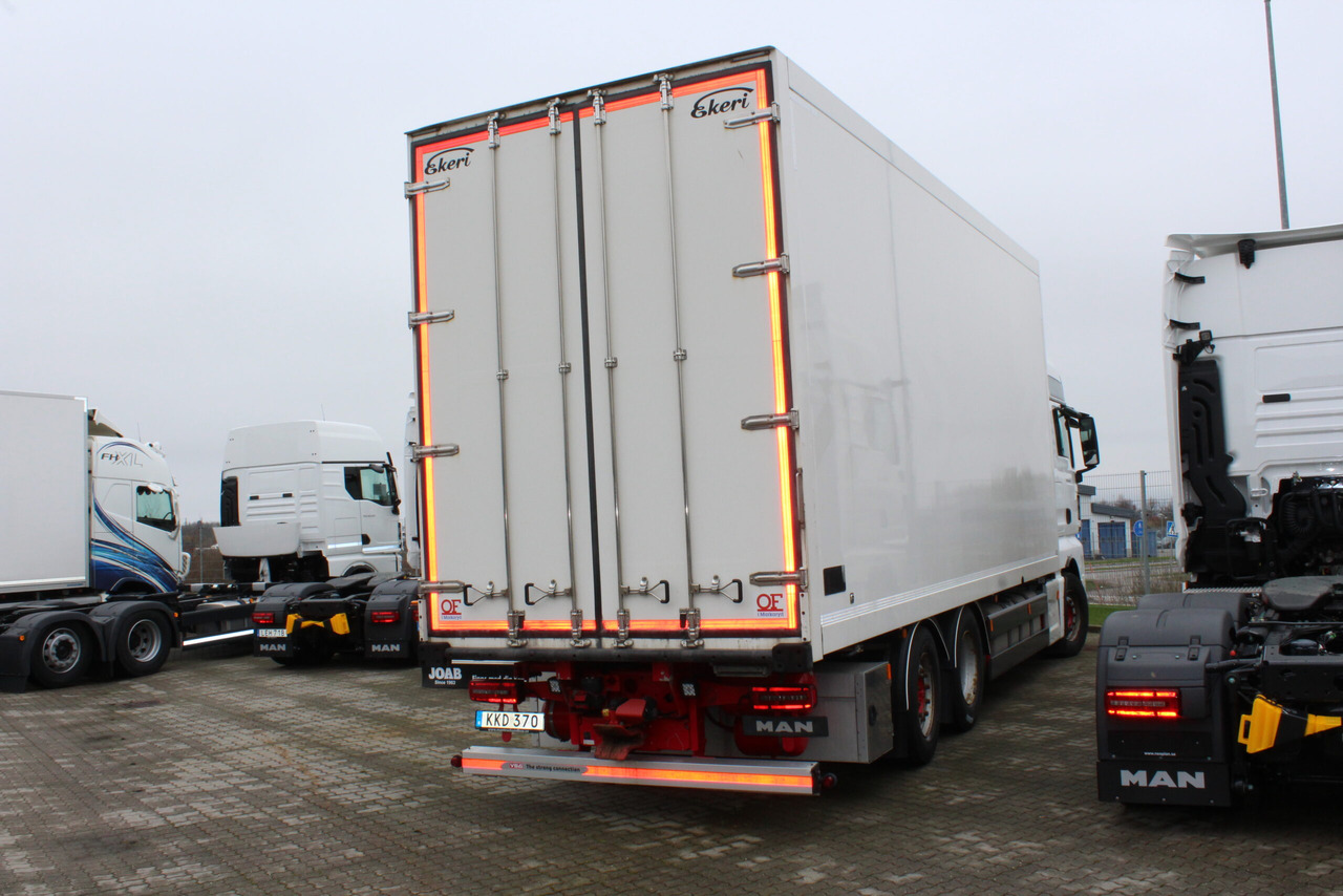 MAN TGX 26.480 6×2-4 Skåp/Fjärr - Samochód ciężarowy furgon: zdjęcie 3 MAN TGX 26.480 6×2-4 Skåp/Fjärr - Samochód ciężarowy furgon: zdjęcie 3