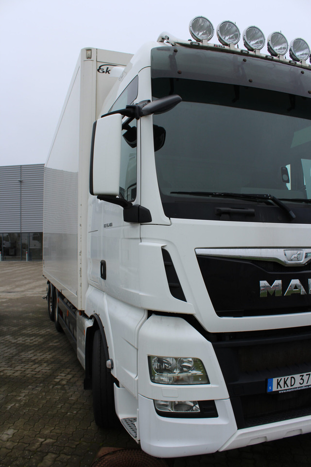 MAN TGX 26.480 6×2-4 Skåp/Fjärr - Samochód ciężarowy furgon: zdjęcie 2 MAN TGX 26.480 6×2-4 Skåp/Fjärr - Samochód ciężarowy furgon: zdjęcie 2