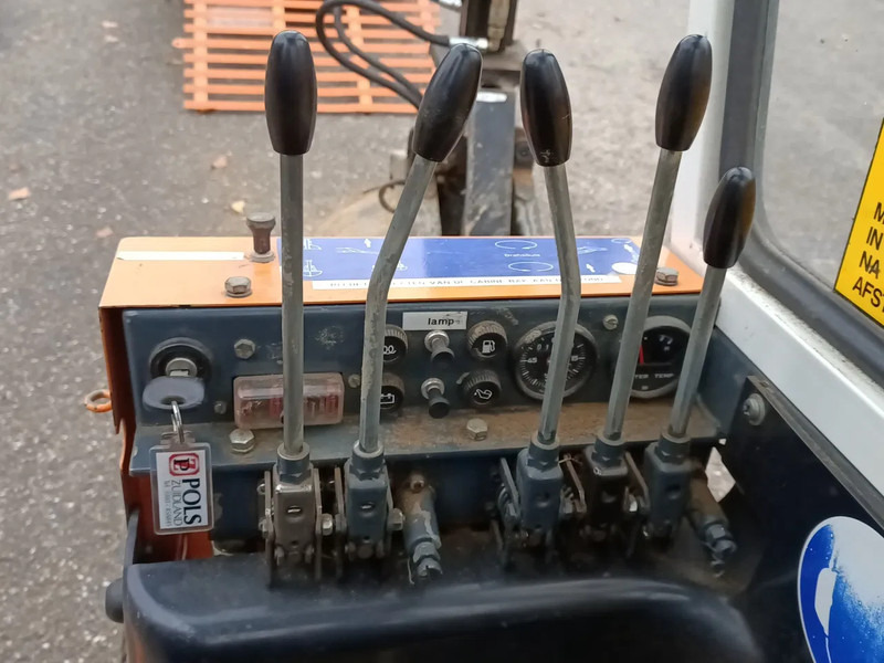 Minikoparka Boki 2551: zdjęcie 18 Minikoparka Boki 2551: zdjęcie 18