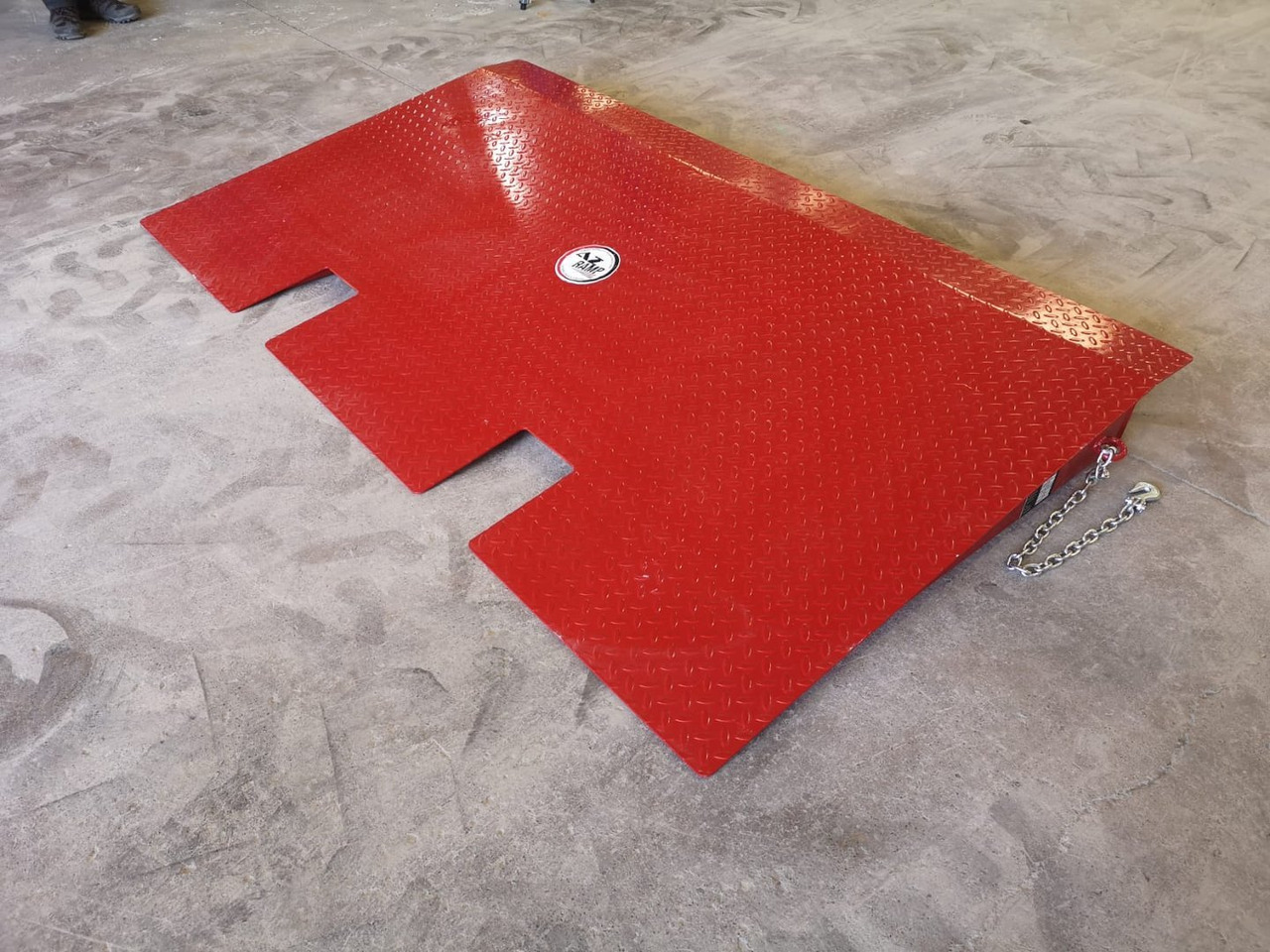 Compact Container access ramp . AZ RAMP - HCRN-06. 6 000 Kg - Rampa załadunkowa: zdjęcie 2 Compact Container access ramp . AZ RAMP - HCRN-06. 6 000 Kg - Rampa załadunkowa: zdjęcie 2