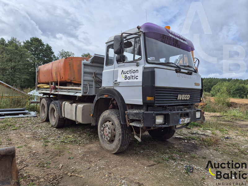 Iveco 260-34 - Samochód ciężarowy cysterna: zdjęcie 2 Iveco 260-34 - Samochód ciężarowy cysterna: zdjęcie 2