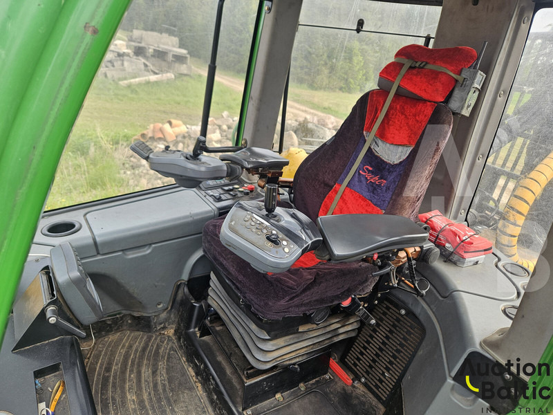 John Deere 1010 E - Przyczepa leśna: zdjęcie 5 John Deere 1010 E - Przyczepa leśna: zdjęcie 5