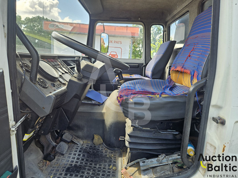 Renault Midliner S 150 - Samochód ciężarowy cysterna: zdjęcie 4 Renault Midliner S 150 - Samochód ciężarowy cysterna: zdjęcie 4