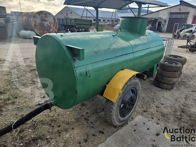 Trailer with tank - Przyczepa cysterna: zdjęcie 3 Trailer with tank - Przyczepa cysterna: zdjęcie 3