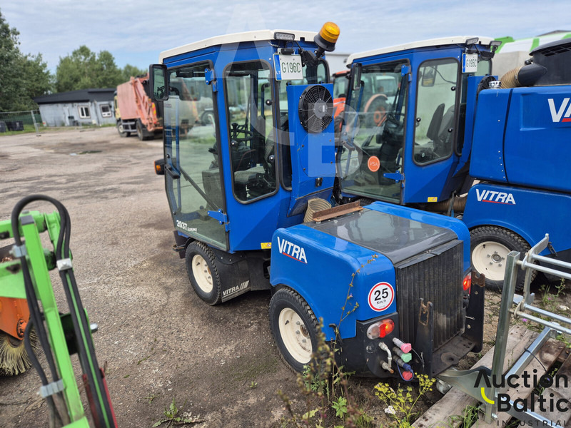 Vitra 2037 Economy - Zamiatarka uliczna: zdjęcie 4 Vitra 2037 Economy - Zamiatarka uliczna: zdjęcie 4