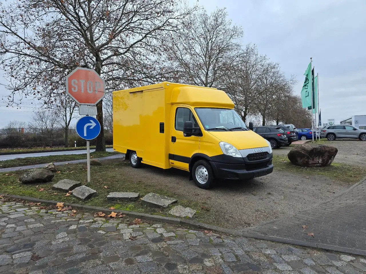 Iveco Daily/ Regalsystem/Luftfeder/KURZ/1. Hand - Dostawczy kontener: zdjęcie 1 Iveco Daily/ Regalsystem/Luftfeder/KURZ/1. Hand - Dostawczy kontener: zdjęcie 1