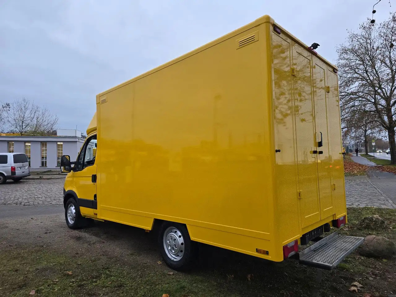 Iveco Daily/ Regalsystem/Luftfeder/KURZ/1. Hand - Dostawczy kontener: zdjęcie 5 Iveco Daily/ Regalsystem/Luftfeder/KURZ/1. Hand - Dostawczy kontener: zdjęcie 5