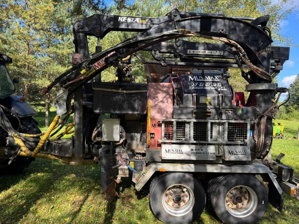 Mus-Max WT 8 XLZ - Ciągnik leśny, Rozdrabniacz do drewna: zdjęcie 4 Mus-Max WT 8 XLZ - Ciągnik leśny, Rozdrabniacz do drewna: zdjęcie 4