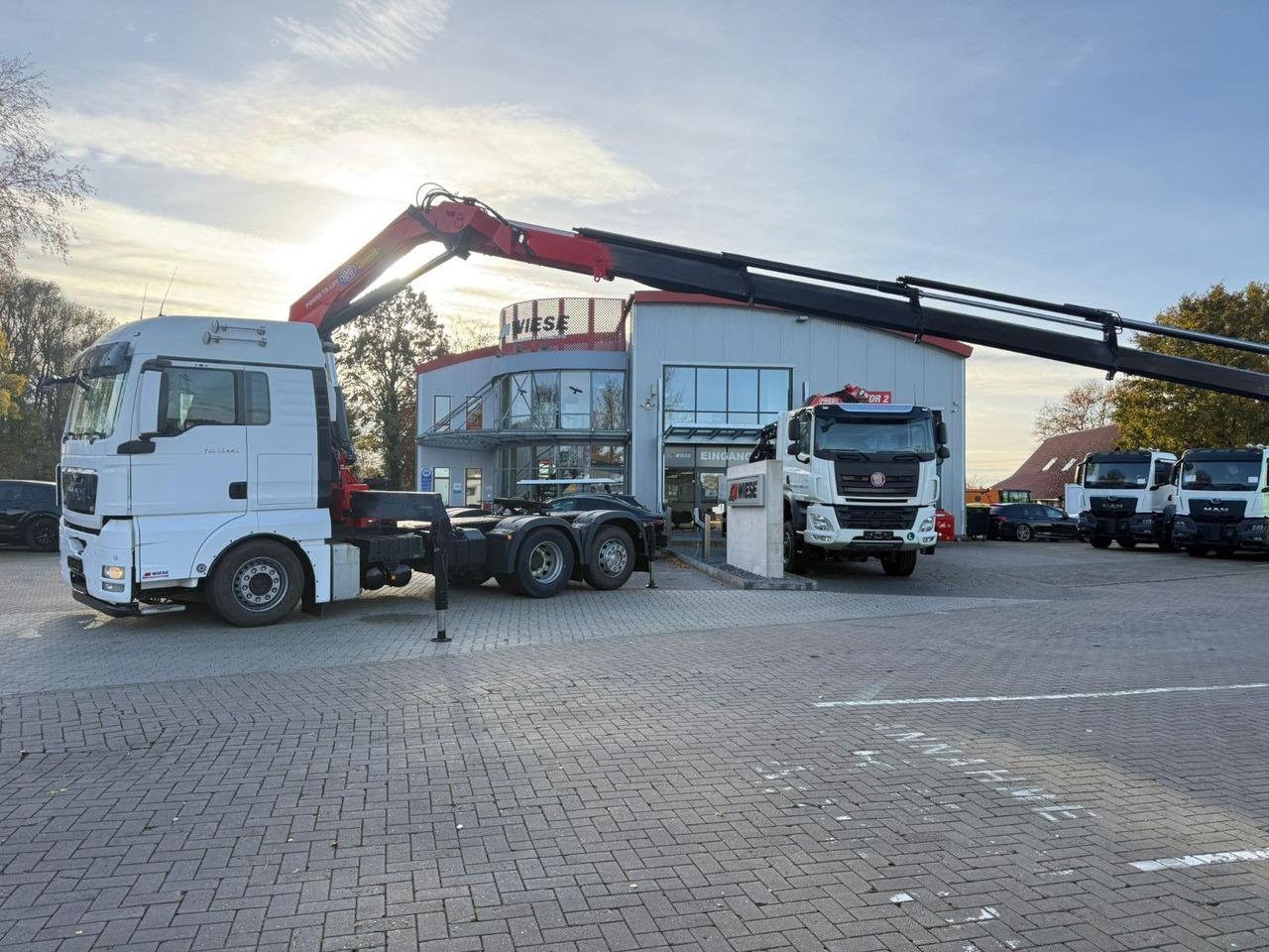 MAN TGX 26.440 6x2 mit HMF 3000-K5 Kran Top Zustand - Ciągnik siodłowy: zdjęcie 4 MAN TGX 26.440 6x2 mit HMF 3000-K5 Kran Top Zustand - Ciągnik siodłowy: zdjęcie 4