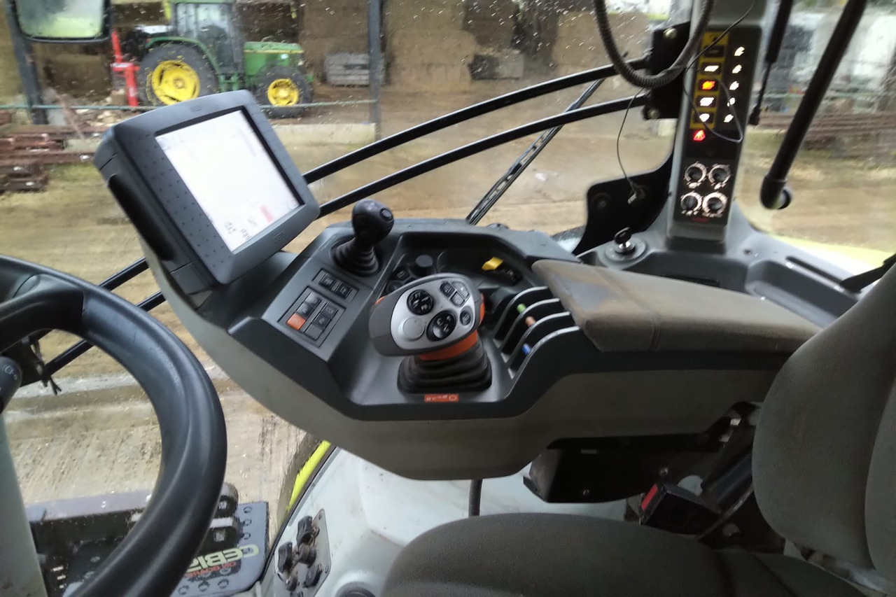 CLAAS AXION 850 - Ciągnik rolniczy: zdjęcie 2 CLAAS AXION 850 - Ciągnik rolniczy: zdjęcie 2