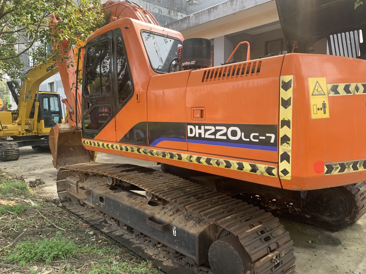 DOOSAN DH200LC-7 - Koparka gąsienicowa: zdjęcie 2 DOOSAN DH200LC-7 - Koparka gąsienicowa: zdjęcie 2