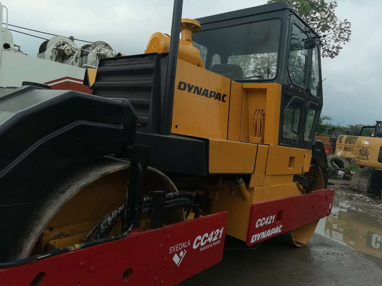 DYNAPAC CC421 - Walec: zdjęcie 2 DYNAPAC CC421 - Walec: zdjęcie 2