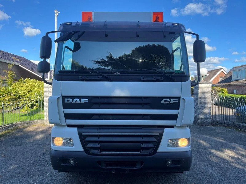 DAF 85.360 8X2 SINGLE CAB CHASSIS - Samochód ciężarowe pod zabudowę: zdjęcie 2 DAF 85.360 8X2 SINGLE CAB CHASSIS - Samochód ciężarowe pod zabudowę: zdjęcie 2