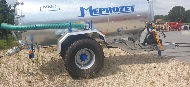 MEPROZET Güllefässer/ Slurry tank/ Beczkowóz 8000 l - Przyczepa asenizacyjna: zdjęcie 1 MEPROZET Güllefässer/ Slurry tank/ Beczkowóz 8000 l - Przyczepa asenizacyjna: zdjęcie 1
