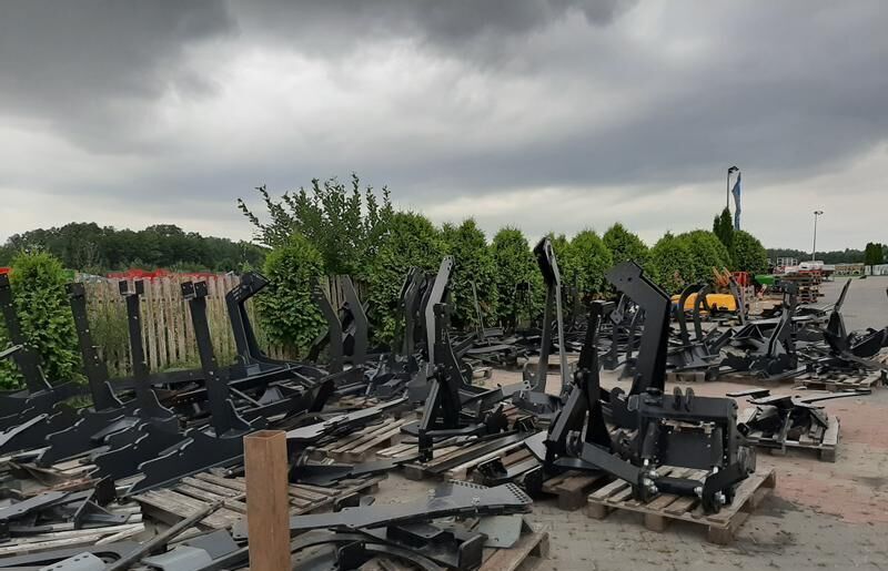 Metal-Technik Frontlader für FENDT 312 LSA / Ładowacz czołowy do FENDT 312 LSA - Ładowacz czołowy do traktora: zdjęcie 3 Metal-Technik Frontlader für FENDT 312 LSA / Ładowacz czołowy do FENDT 312 LSA - Ładowacz czołowy do traktora: zdjęcie 3