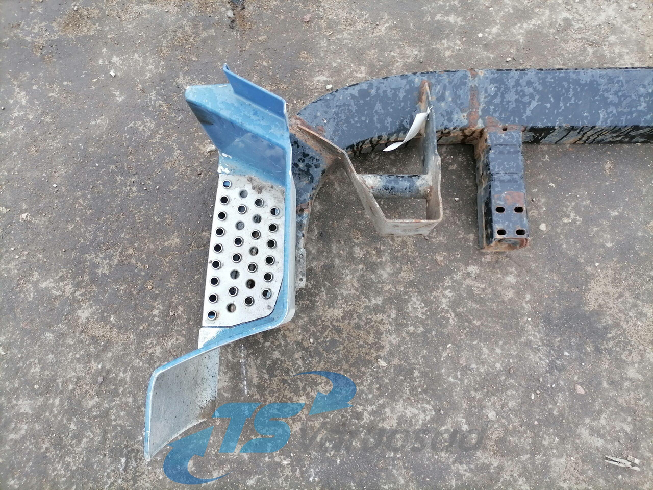 MAN Bumper 81416505009 - Zderzak do Samochodów ciężarowych: zdjęcie 3 MAN Bumper 81416505009 - Zderzak do Samochodów ciężarowych: zdjęcie 3