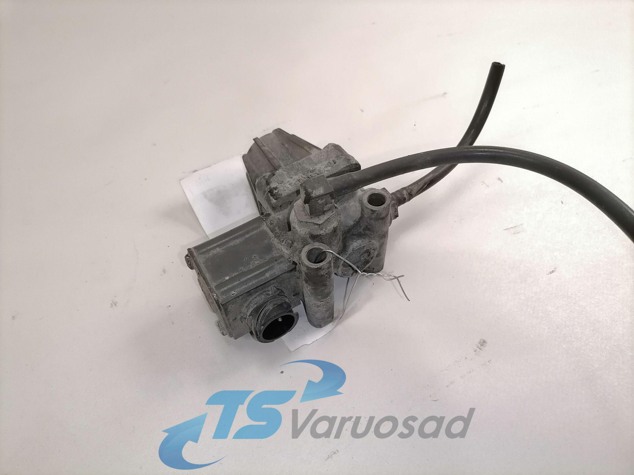Mercedes-Benz Air pressure control valve A0044310306 - Zawór hamulcowy do Samochodów ciężarowych: zdjęcie 1 Mercedes-Benz Air pressure control valve A0044310306 - Zawór hamulcowy do Samochodów ciężarowych: zdjęcie 1