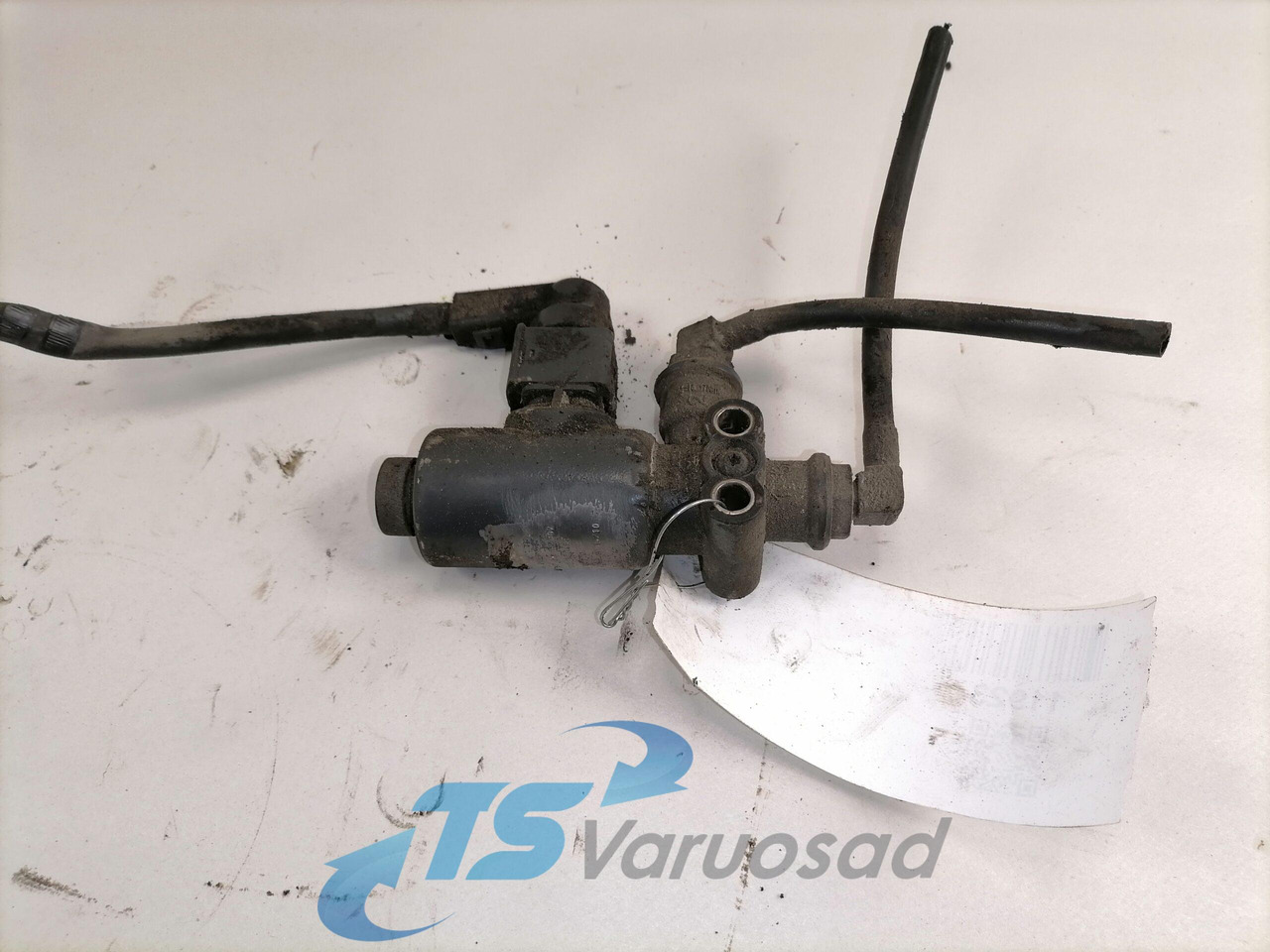 Mercedes-Benz Solenoid valve A0009973512 - Zawór hamulcowy do Samochodów ciężarowych: zdjęcie 1 Mercedes-Benz Solenoid valve A0009973512 - Zawór hamulcowy do Samochodów ciężarowych: zdjęcie 1