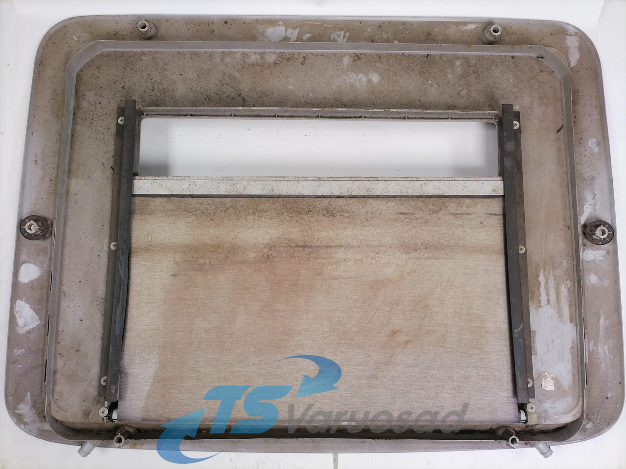 Volvo sunroof plastic cover 20379765 - Część uniwersalna do Samochodów ciężarowych: zdjęcie 5 Volvo sunroof plastic cover 20379765 - Część uniwersalna do Samochodów ciężarowych: zdjęcie 5