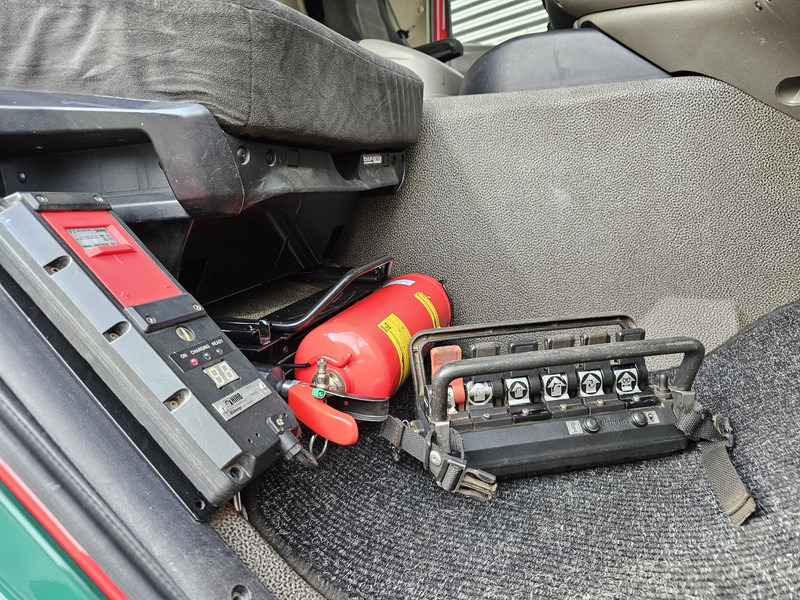 Samochod ciężarowy z HDS DAF CF 85.410 6x2 / HIAB 35 t/m crane / kran + REMOTE: zdjęcie 7