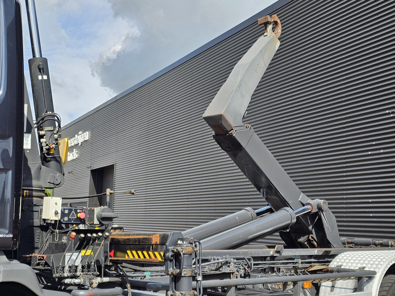 Scania R114.340 6x2 / HIAB CRANE + 25T HOOKLIFT - Ciężarówka hakowiec, Samochod ciężarowy z HDS: zdjęcie 5 Scania R114.340 6x2 / HIAB CRANE + 25T HOOKLIFT - Ciężarówka hakowiec, Samochod ciężarowy z HDS: zdjęcie 5