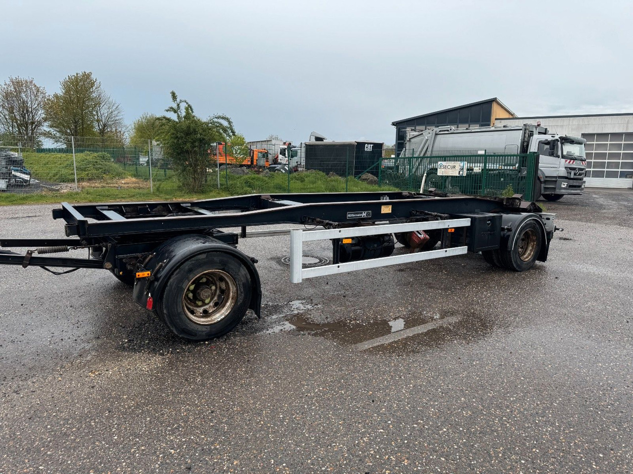 Hüffermann 2 Achs Abrollanhänger mit Schlitten - Przyczepa do hakowca/ Bramowca: zdjęcie 1 Hüffermann 2 Achs Abrollanhänger mit Schlitten - Przyczepa do hakowca/ Bramowca: zdjęcie 1