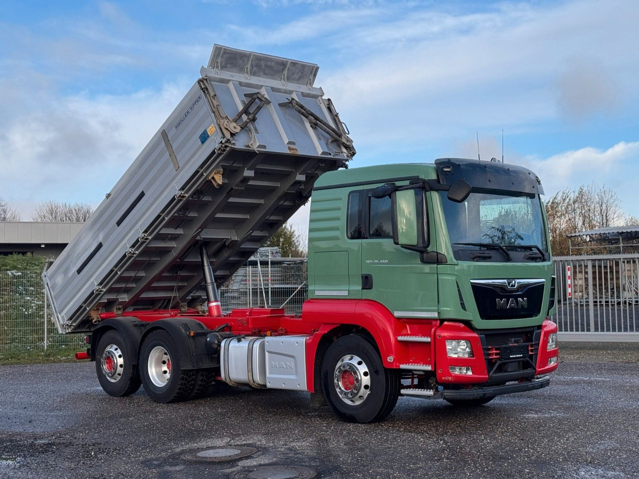 MAN 26.460 6x2 Meiller 3S. Retarder Top Zustand - Wywrotka: zdjęcie 3 MAN 26.460 6x2 Meiller 3S. Retarder Top Zustand - Wywrotka: zdjęcie 3