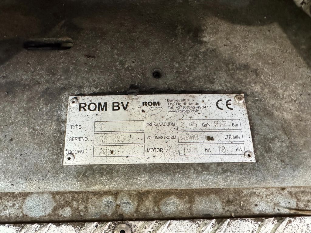 Mercedes-Benz 818 4X2 ROM Toilettenwagen Mercedes-Benz 818 4X2 ROM Toilettenwagen 6 Plätze - Samochód asenizacyjny: zdjęcie 3 Mercedes-Benz 818 4X2 ROM Toilettenwagen Mercedes-Benz 818 4X2 ROM Toilettenwagen 6 Plätze - Samochód asenizacyjny: zdjęcie 3