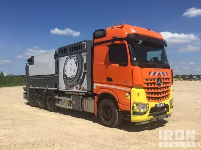Rivard - Mercedes-Benz EXVAC - Arocs 3253 8x4 - Samochód asenizacyjny: zdjęcie 2 Rivard - Mercedes-Benz EXVAC - Arocs 3253 8x4 - Samochód asenizacyjny: zdjęcie 2
