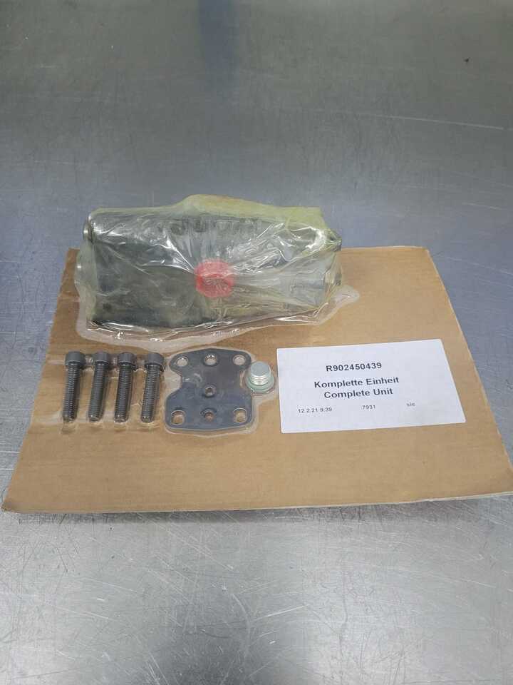 REXROTH R902450439 Bosch Rexroth Pump Control DFR - Zawór hydrauliczny do Maszyn budowlanych: zdjęcie 1 REXROTH R902450439 Bosch Rexroth Pump Control DFR - Zawór hydrauliczny do Maszyn budowlanych: zdjęcie 1