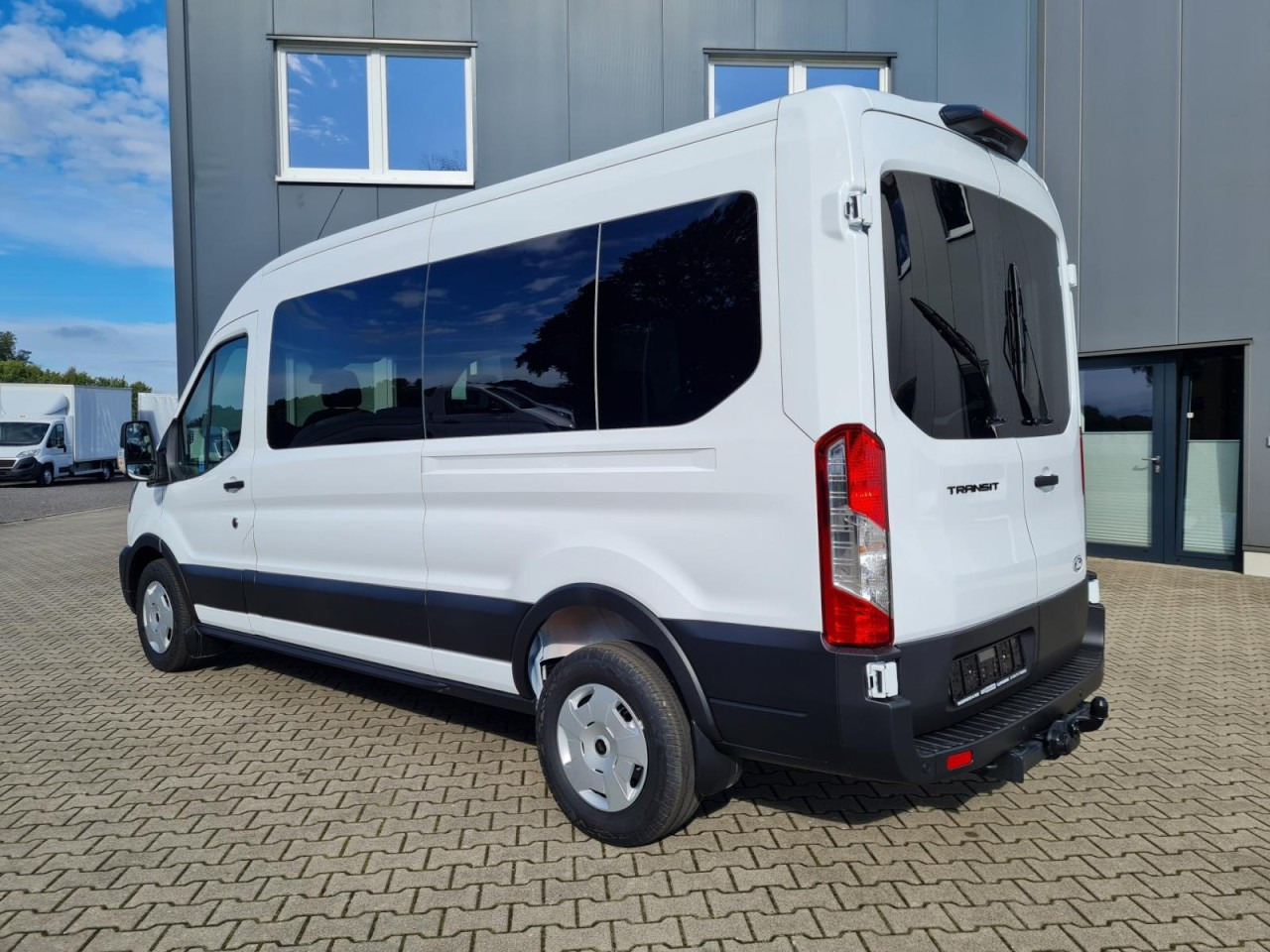 Ford Transit 350 Kombi 9-Sitze L3 AG Trend AHK KAMERA - Minibus, Mikrobus: zdjęcie 4 Ford Transit 350 Kombi 9-Sitze L3 AG Trend AHK KAMERA - Minibus, Mikrobus: zdjęcie 4