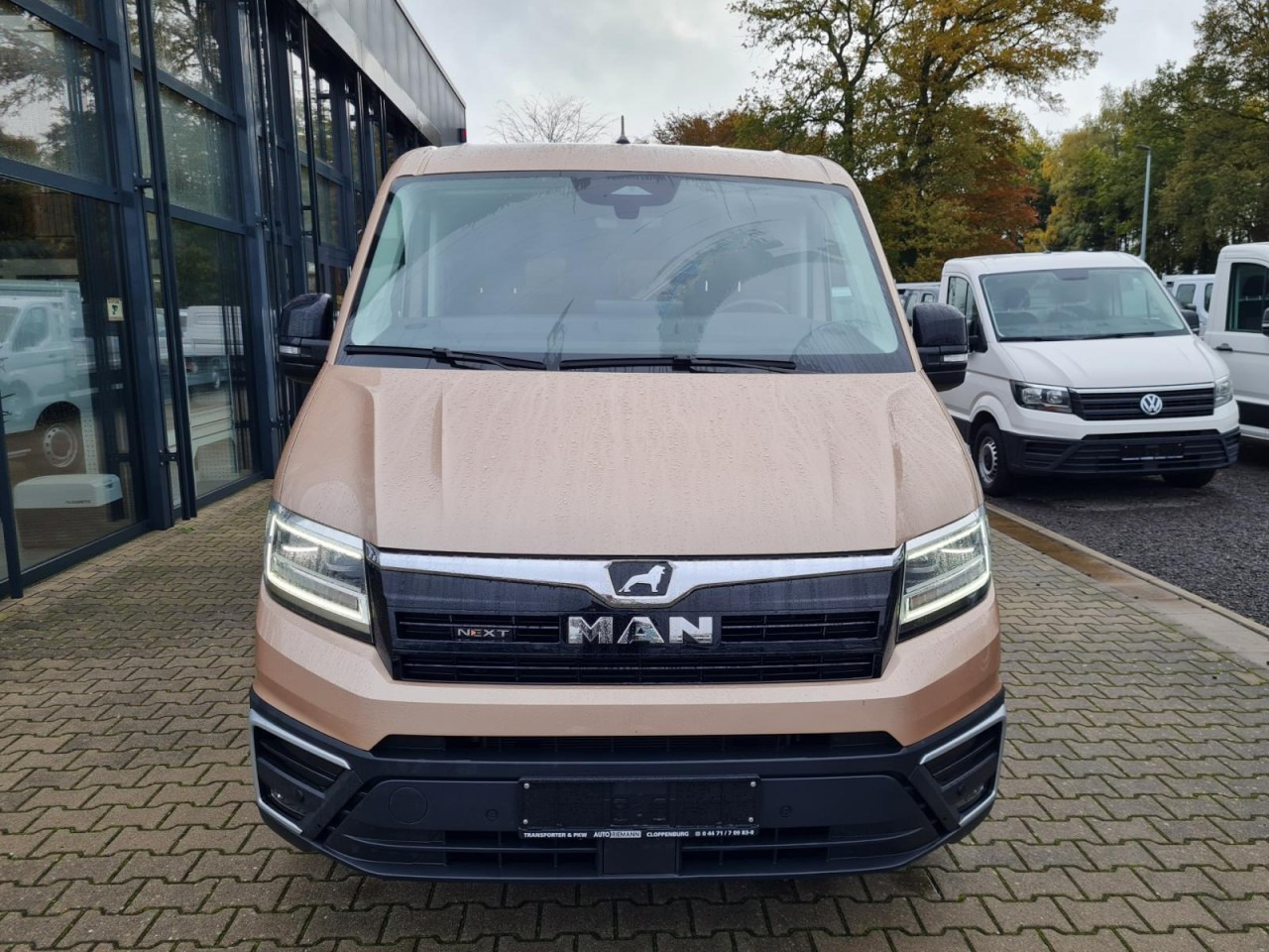 Man TGE 3.180 TDi Kombi 9 Sitze ALU KAMERA LED LEDER Sonderumbau - Samochód dostawczy doka: zdjęcie 2 Man TGE 3.180 TDi Kombi 9 Sitze ALU KAMERA LED LEDER Sonderumbau - Samochód dostawczy doka: zdjęcie 2