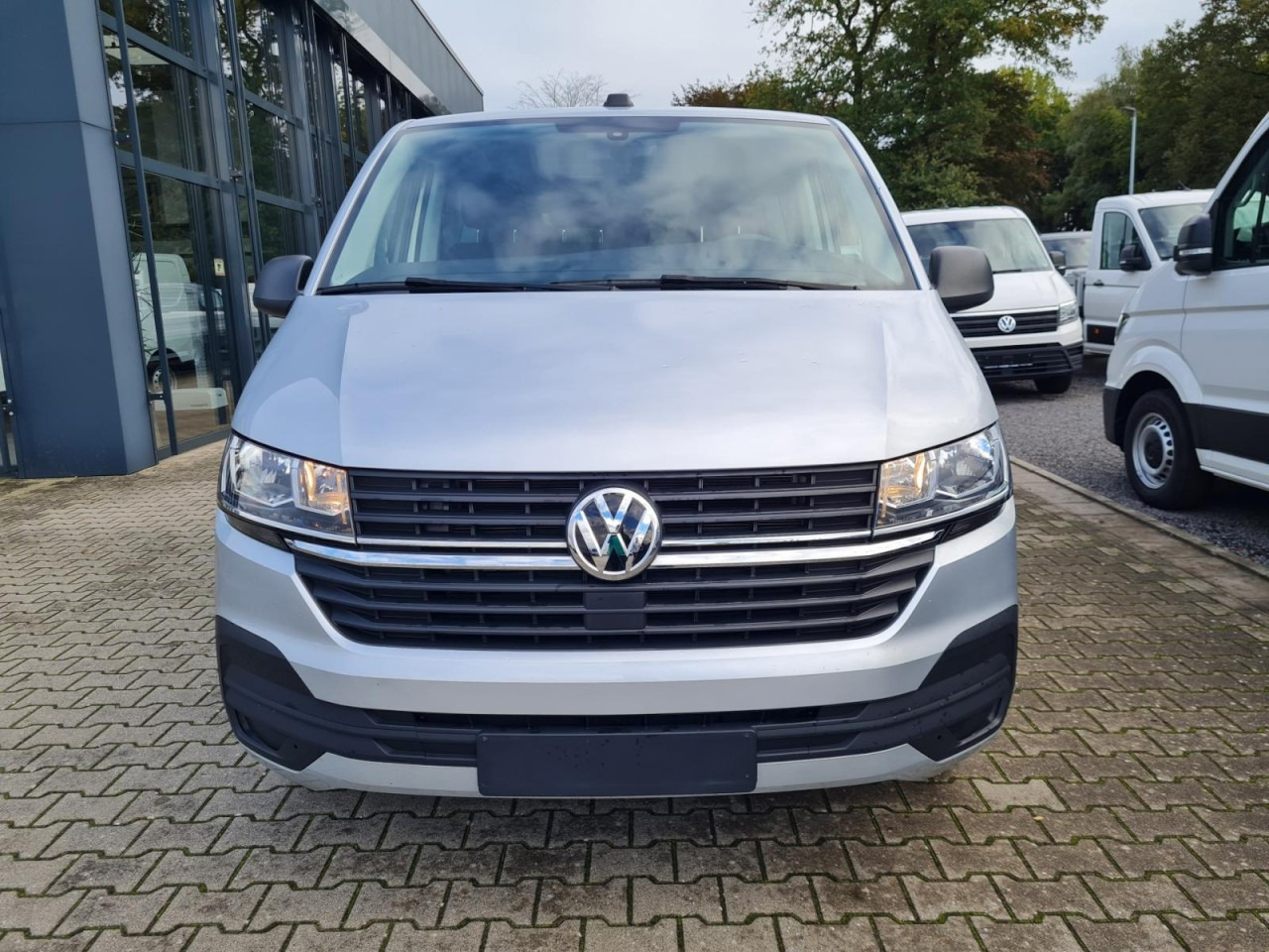 VW Volkswagen T6.1 Caravelle TDI lang 9 Sitzer 2 Schiebetüren Trendl. - Minibus, Mikrobus: zdjęcie 2 VW Volkswagen T6.1 Caravelle TDI lang 9 Sitzer 2 Schiebetüren Trendl. - Minibus, Mikrobus: zdjęcie 2