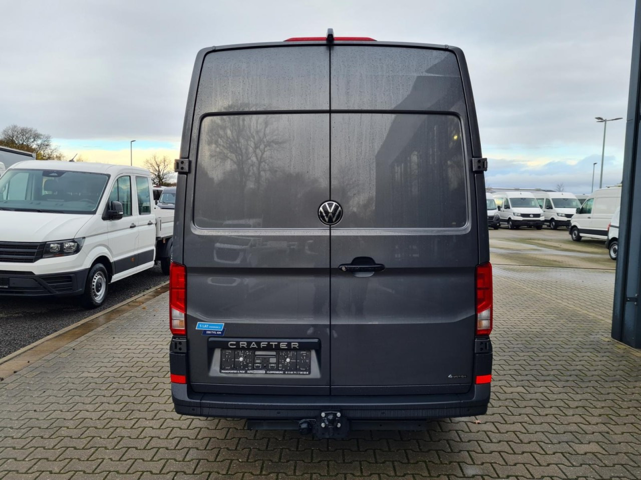 Volkswagen Crafter 35 Kasten MR L3H3 AG 4MOTION AHK LED KAMERA - Furgon: zdjęcie 5 Volkswagen Crafter 35 Kasten MR L3H3 AG 4MOTION AHK LED KAMERA - Furgon: zdjęcie 5