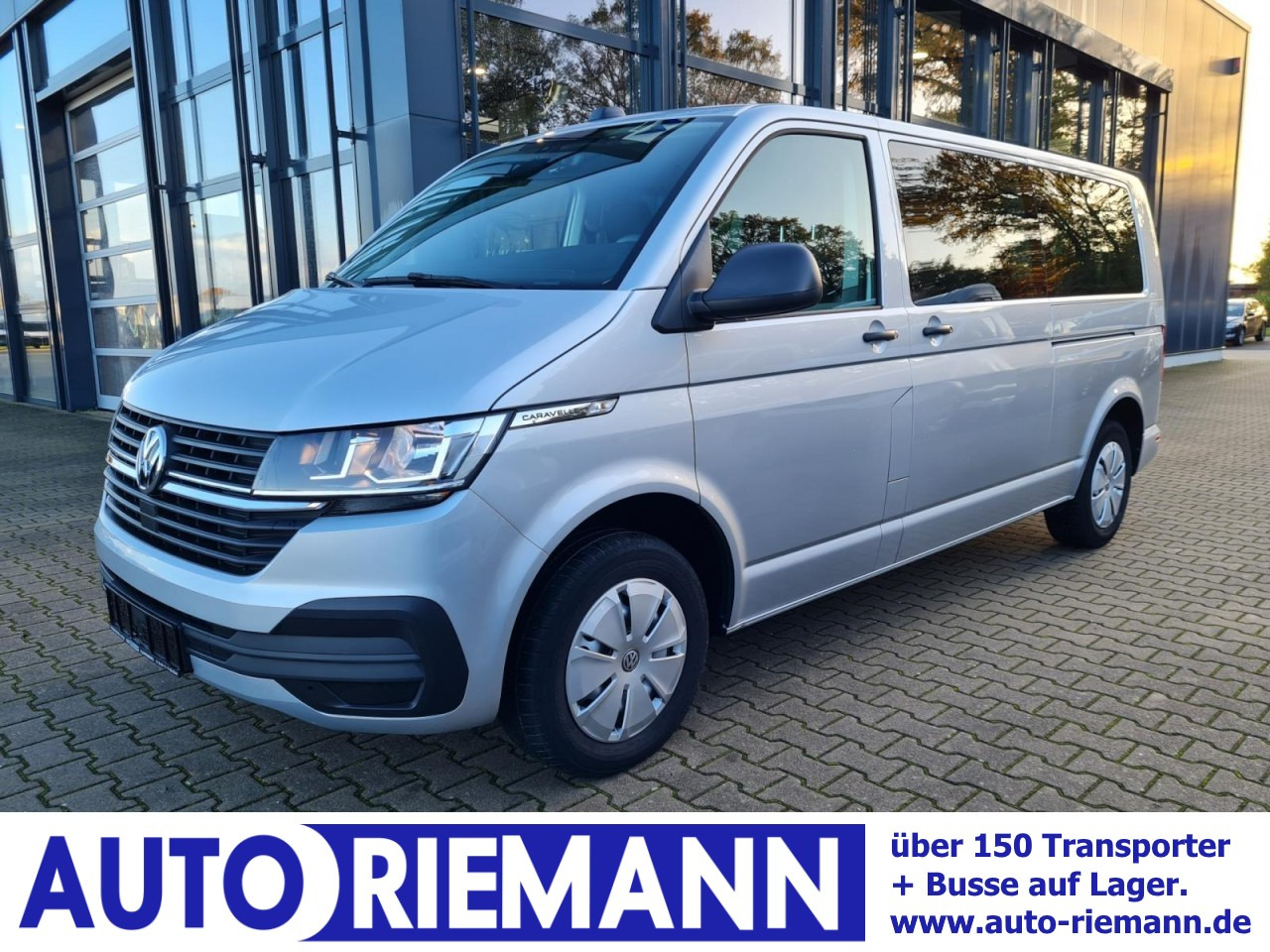Volkswagen T6.1 Caravelle TDI lang 9 Sitzer 2 Schiebetüren Trendl. - Minibus, Mikrobus: zdjęcie 1 Volkswagen T6.1 Caravelle TDI lang 9 Sitzer 2 Schiebetüren Trendl. - Minibus, Mikrobus: zdjęcie 1