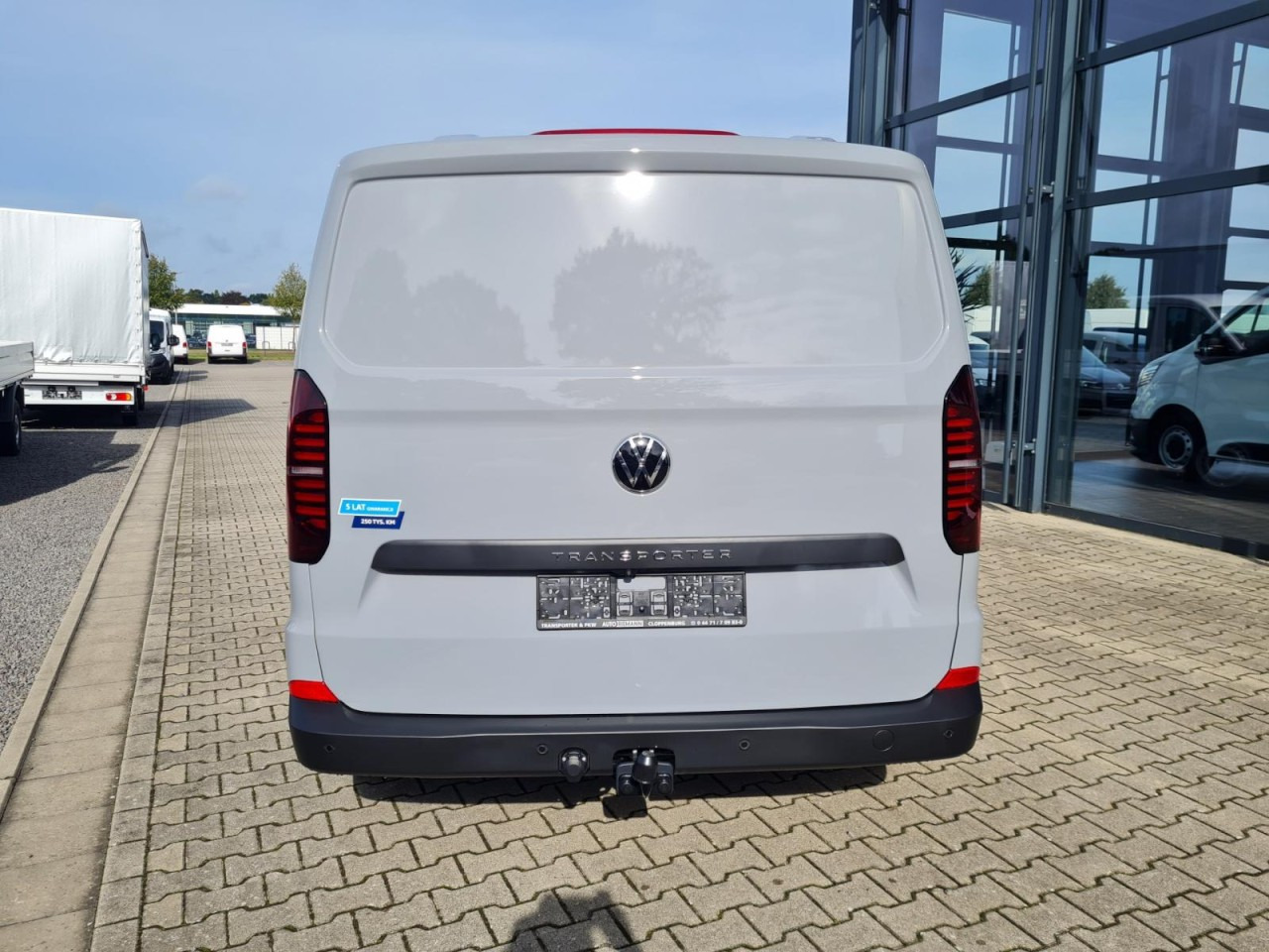 Volkswagen T7 Transporter Kasten TDi AG L2 AHK KLIMA KAMERA LED - Mały samochód dostawczy: zdjęcie 5 Volkswagen T7 Transporter Kasten TDi AG L2 AHK KLIMA KAMERA LED - Mały samochód dostawczy: zdjęcie 5