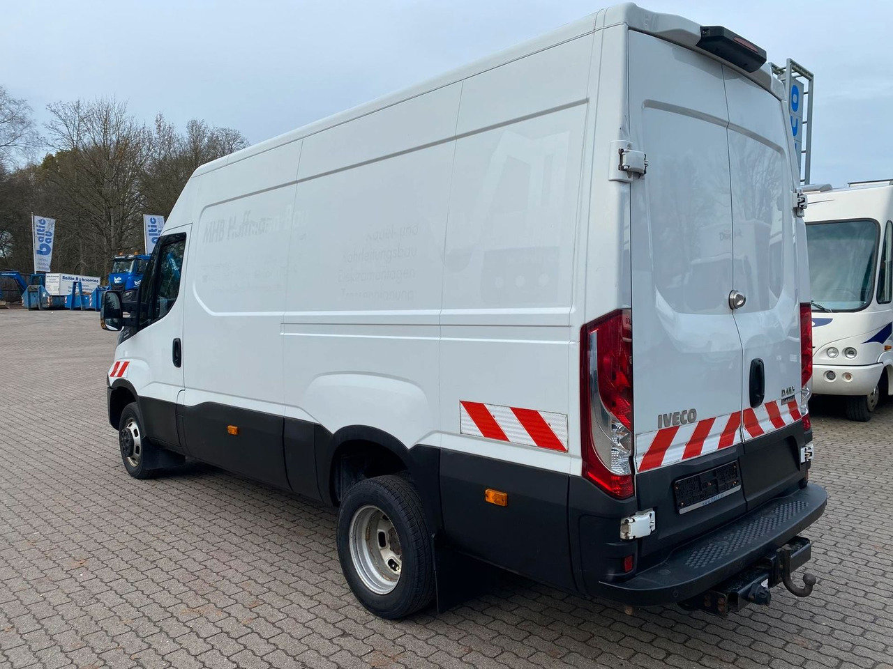 Iveco Daily 50C18HA8V 3520L *AHK* KLIMA*Sitzheizung... - Furgon: zdjęcie 4 Iveco Daily 50C18HA8V 3520L *AHK* KLIMA*Sitzheizung... - Furgon: zdjęcie 4