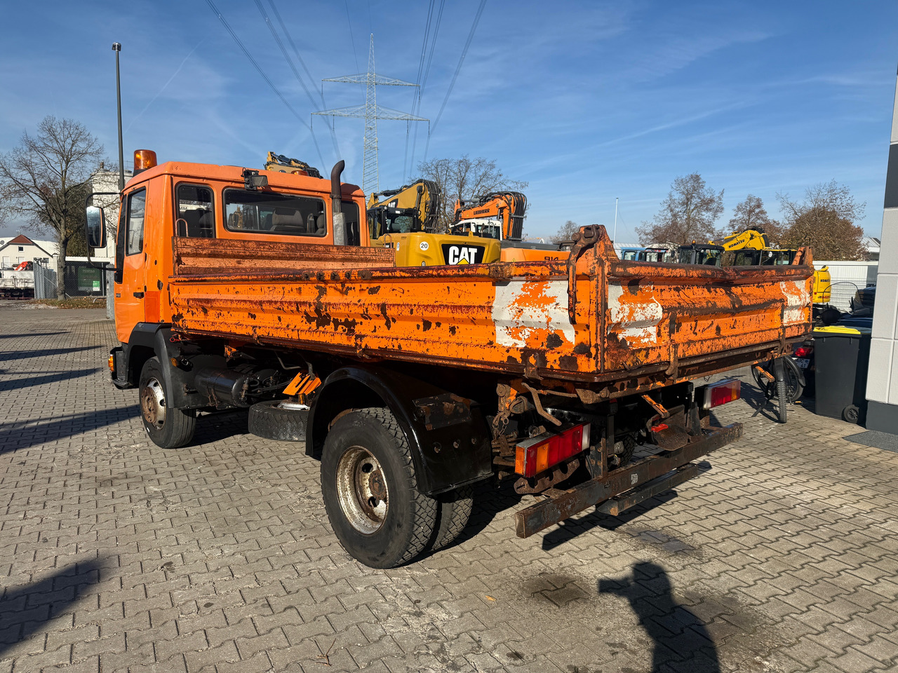 MAN 8.163 L2000 3-Seiten-Kipper AHK - Wywrotka: zdjęcie 5 MAN 8.163 L2000 3-Seiten-Kipper AHK - Wywrotka: zdjęcie 5