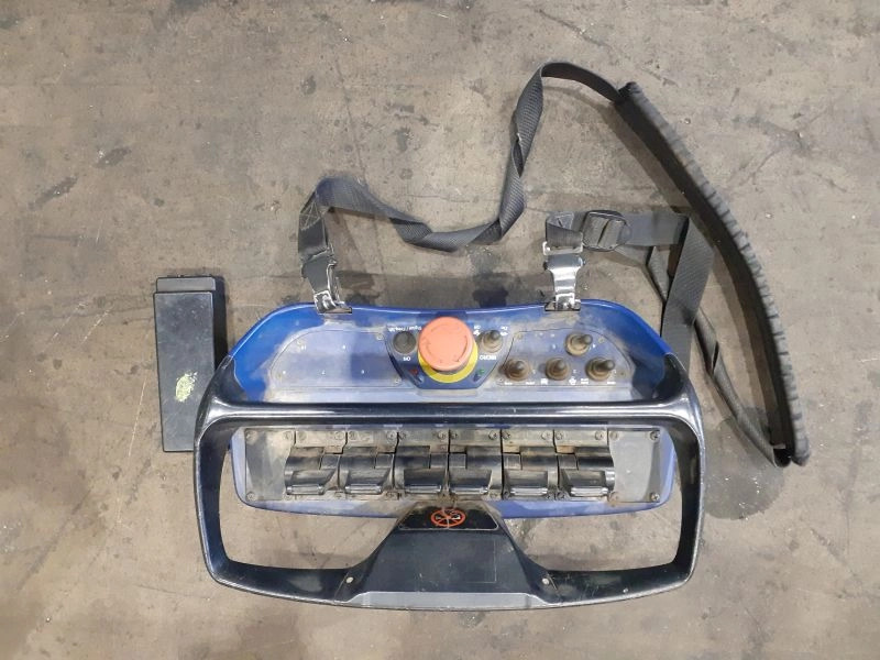 Grúa Bonfiglioli P.15000L - Żuraw przeładunkowy do Samochodów ciężarowych: zdjęcie 2 Grúa Bonfiglioli P.15000L - Żuraw przeładunkowy do Samochodów ciężarowych: zdjęcie 2