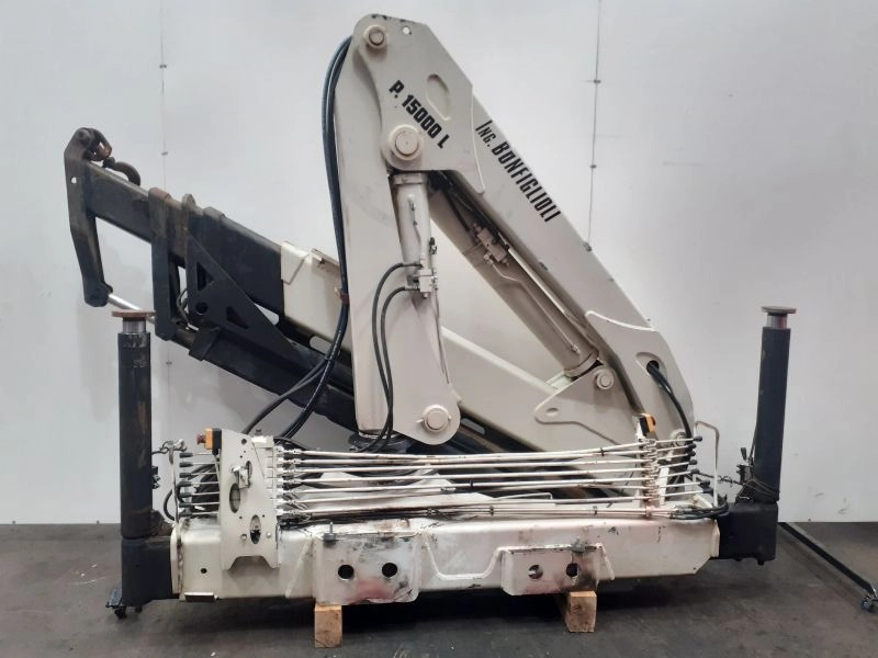 Grúa Bonfiglioli P15000L - Żuraw przeładunkowy do Samochodów ciężarowych: zdjęcie 5 Grúa Bonfiglioli P15000L - Żuraw przeładunkowy do Samochodów ciężarowych: zdjęcie 5