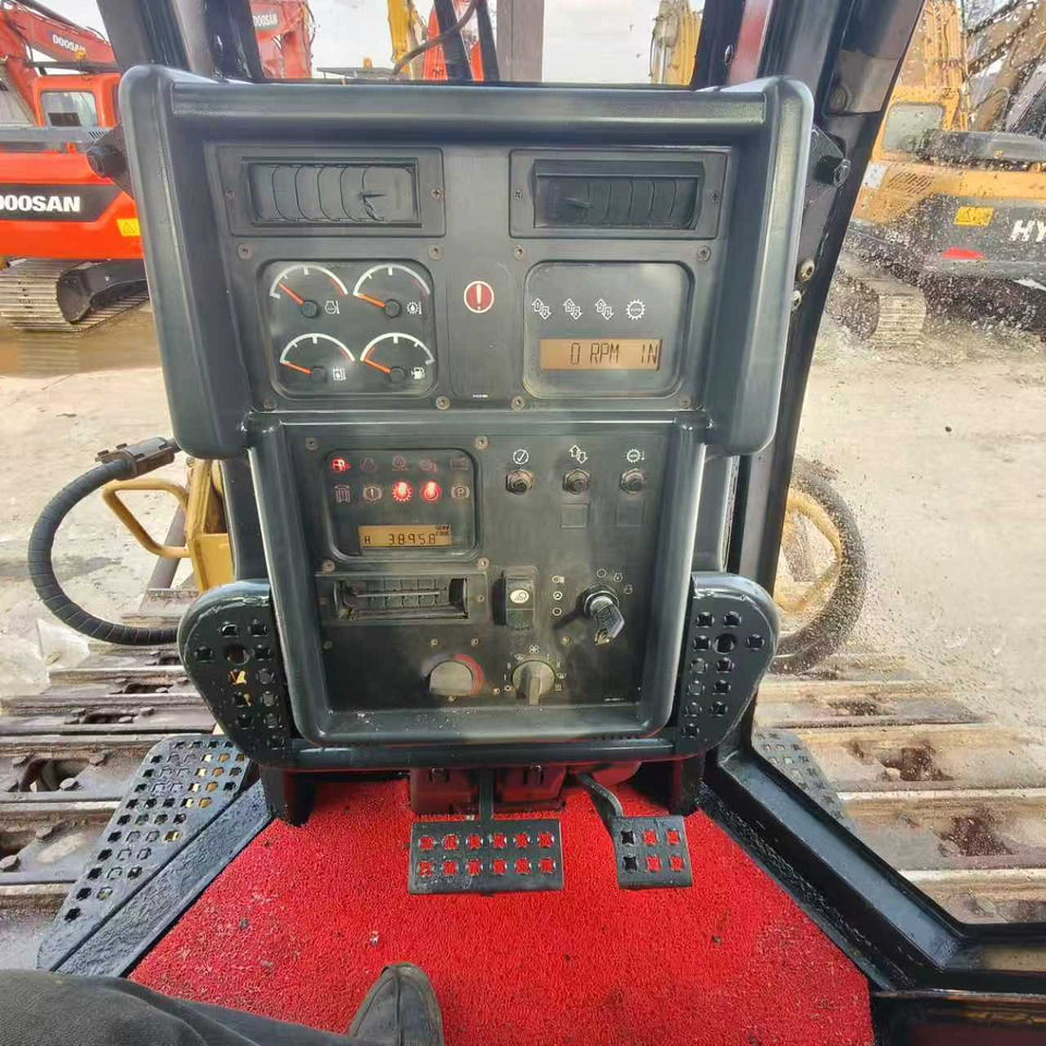 CATERPILLAR D6N - Spycharka: zdjęcie 3 CATERPILLAR D6N - Spycharka: zdjęcie 3