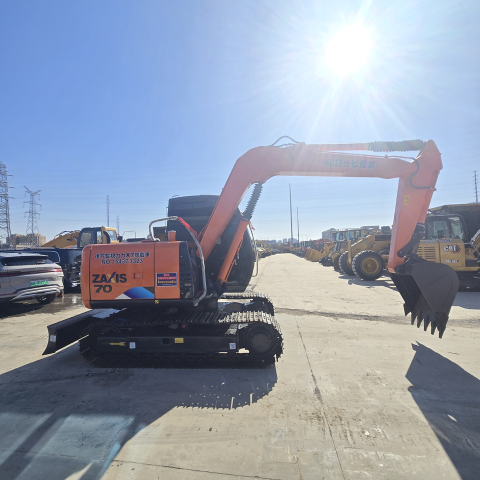 HITACHI ZX70 - Minikoparka: zdjęcie 5 HITACHI ZX70 - Minikoparka: zdjęcie 5