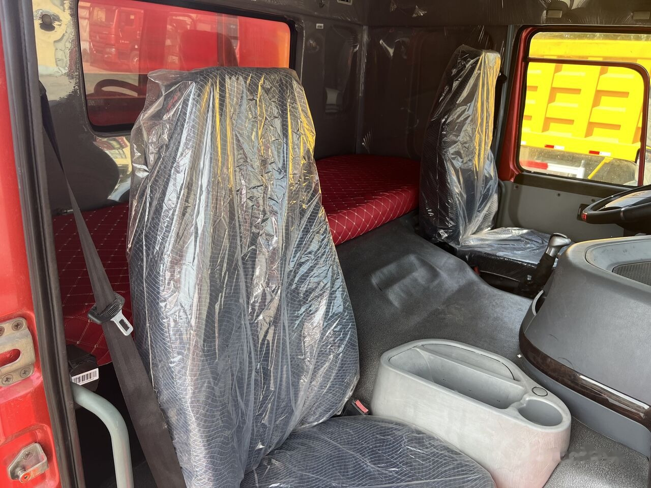 Howo - Samochód ciężarowy skrzyniowy/ Platforma: zdjęcie 3 Howo - Samochód ciężarowy skrzyniowy/ Platforma: zdjęcie 3