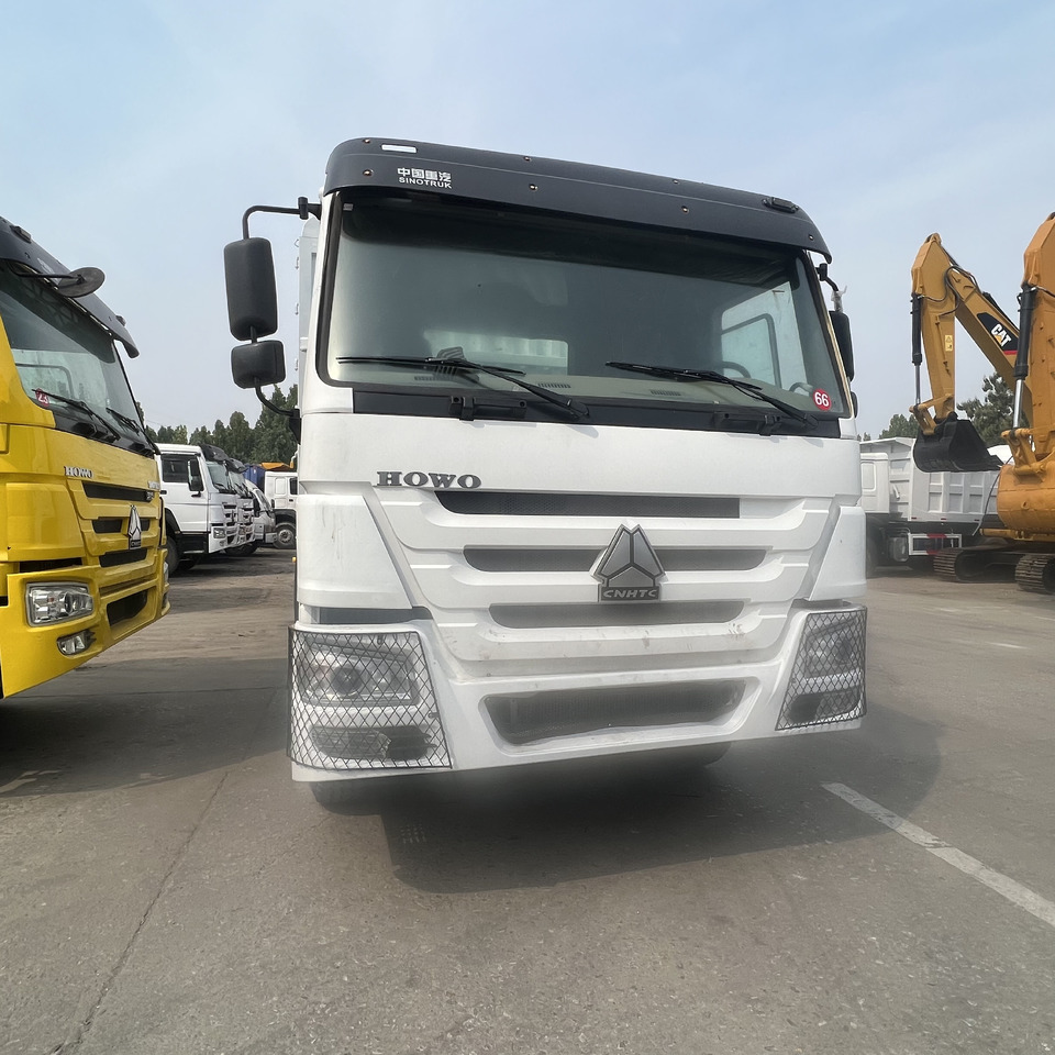 Sinotruk HOWO - Samochód ciężarowy skrzyniowy/ Platforma: zdjęcie 3 Sinotruk HOWO - Samochód ciężarowy skrzyniowy/ Platforma: zdjęcie 3