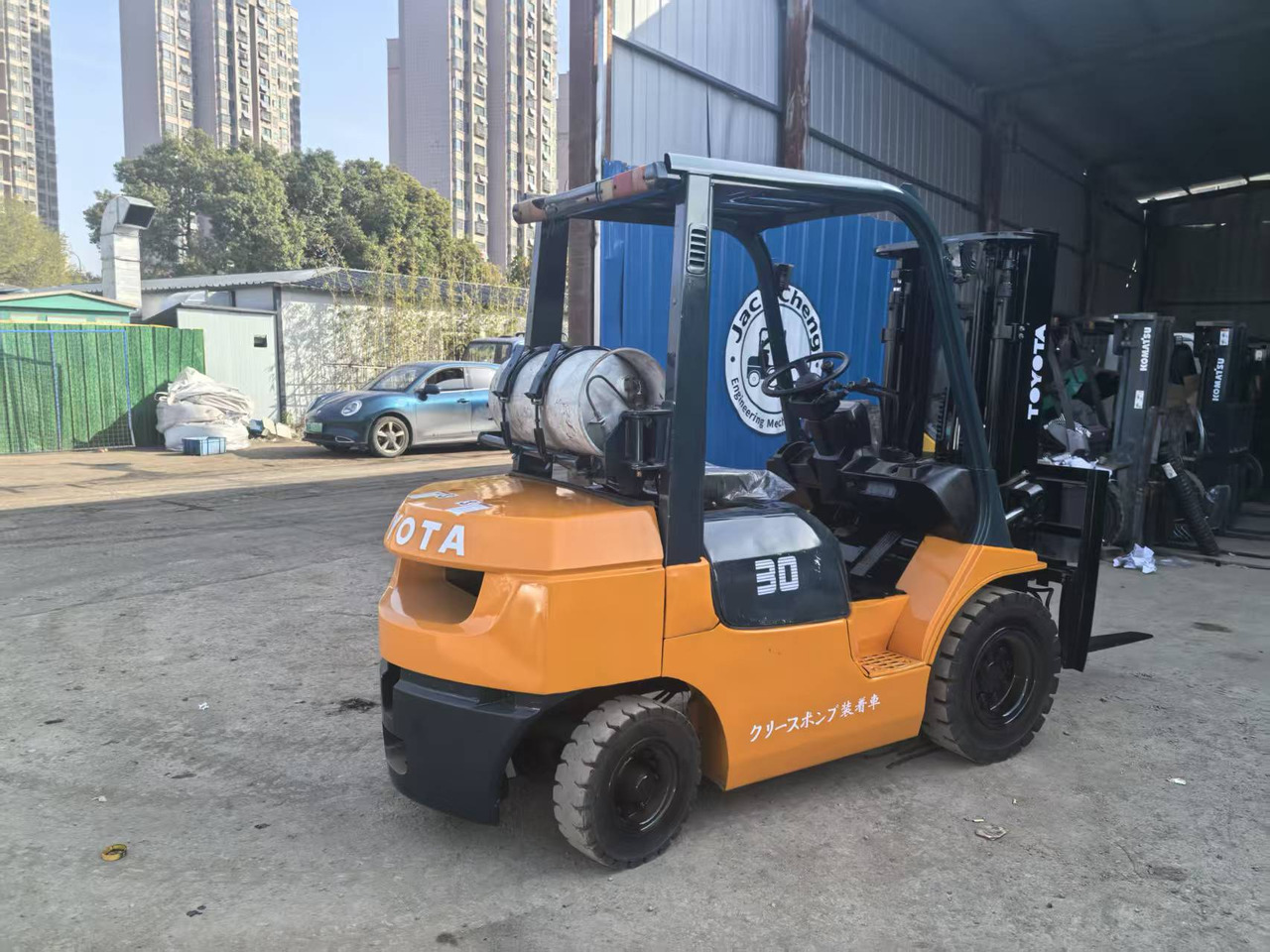 TOYOTA FD30 - Wózek widłowy: zdjęcie 3 TOYOTA FD30 - Wózek widłowy: zdjęcie 3