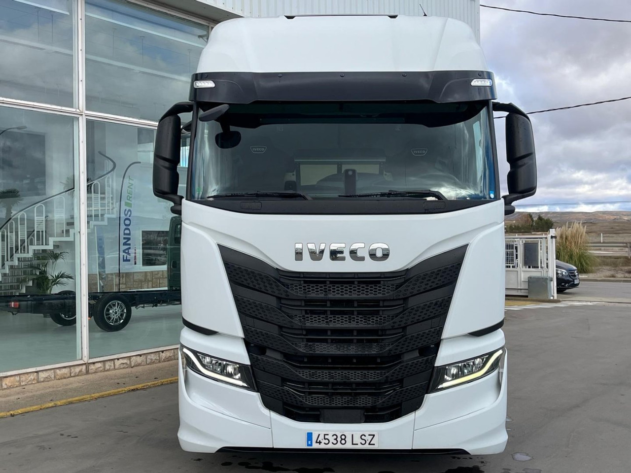 Cabeza Tractora IVECO S-WAY 510 AUTOMATICO CON INTARDER - Ciągnik siodłowy: zdjęcie 2 Cabeza Tractora IVECO S-WAY 510 AUTOMATICO CON INTARDER - Ciągnik siodłowy: zdjęcie 2