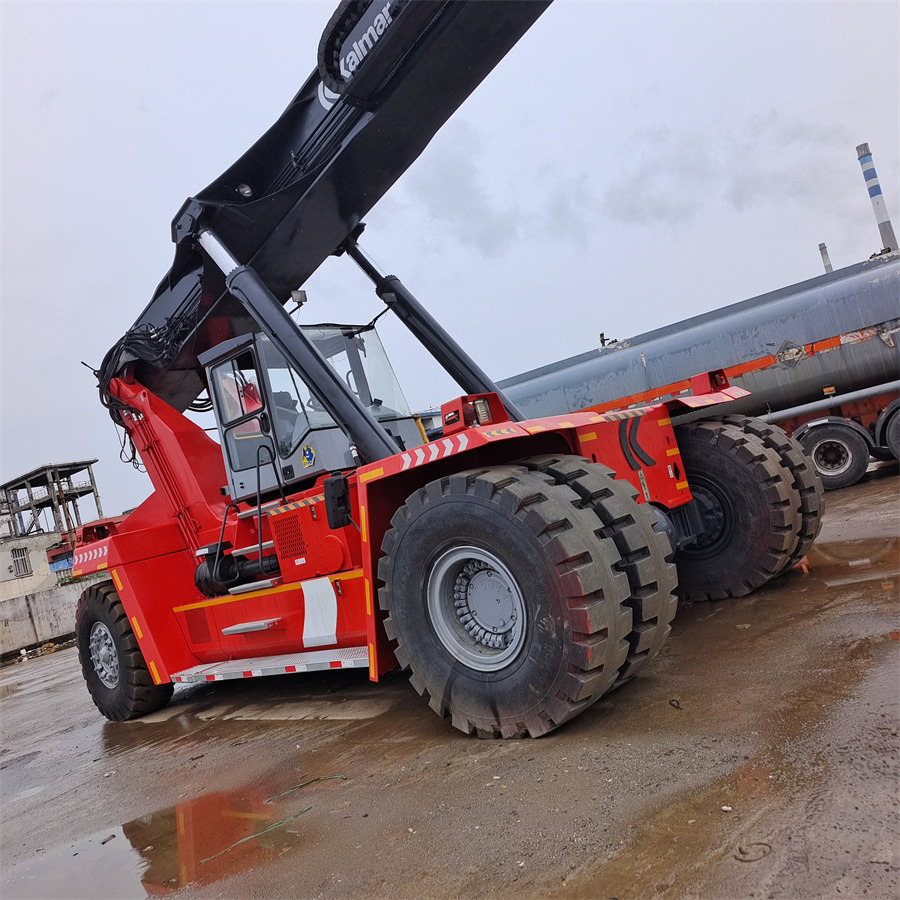 KALMAR DRF 450 - Reach stacker: zdjęcie 4 KALMAR DRF 450 - Reach stacker: zdjęcie 4