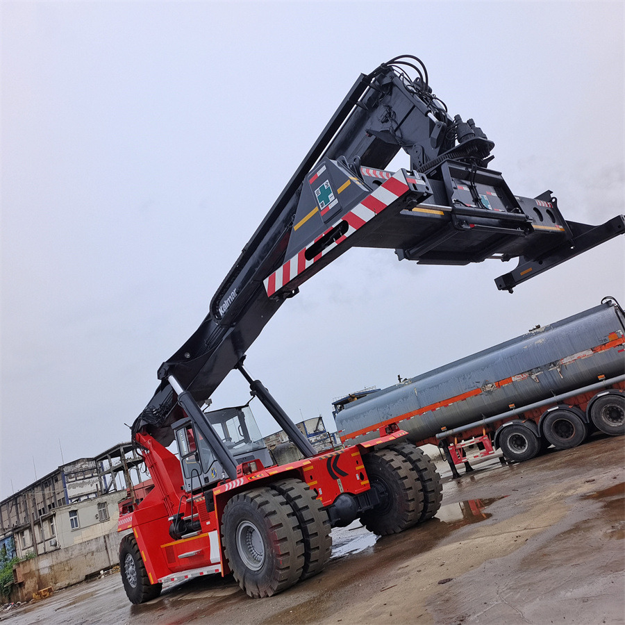 KALMAR DRF 450 - Reach stacker: zdjęcie 3 KALMAR DRF 450 - Reach stacker: zdjęcie 3