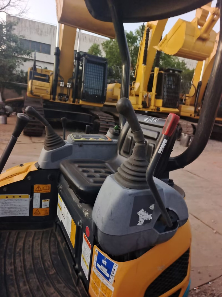 KUBOTA U17 - Minikoparka: zdjęcie 3 KUBOTA U17 - Minikoparka: zdjęcie 3